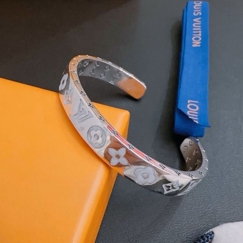 LV Unsex Silver bracelet