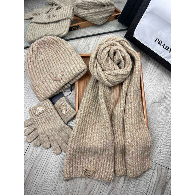  Prada Set von Kaschmir Schal / Hut / Handschuhe